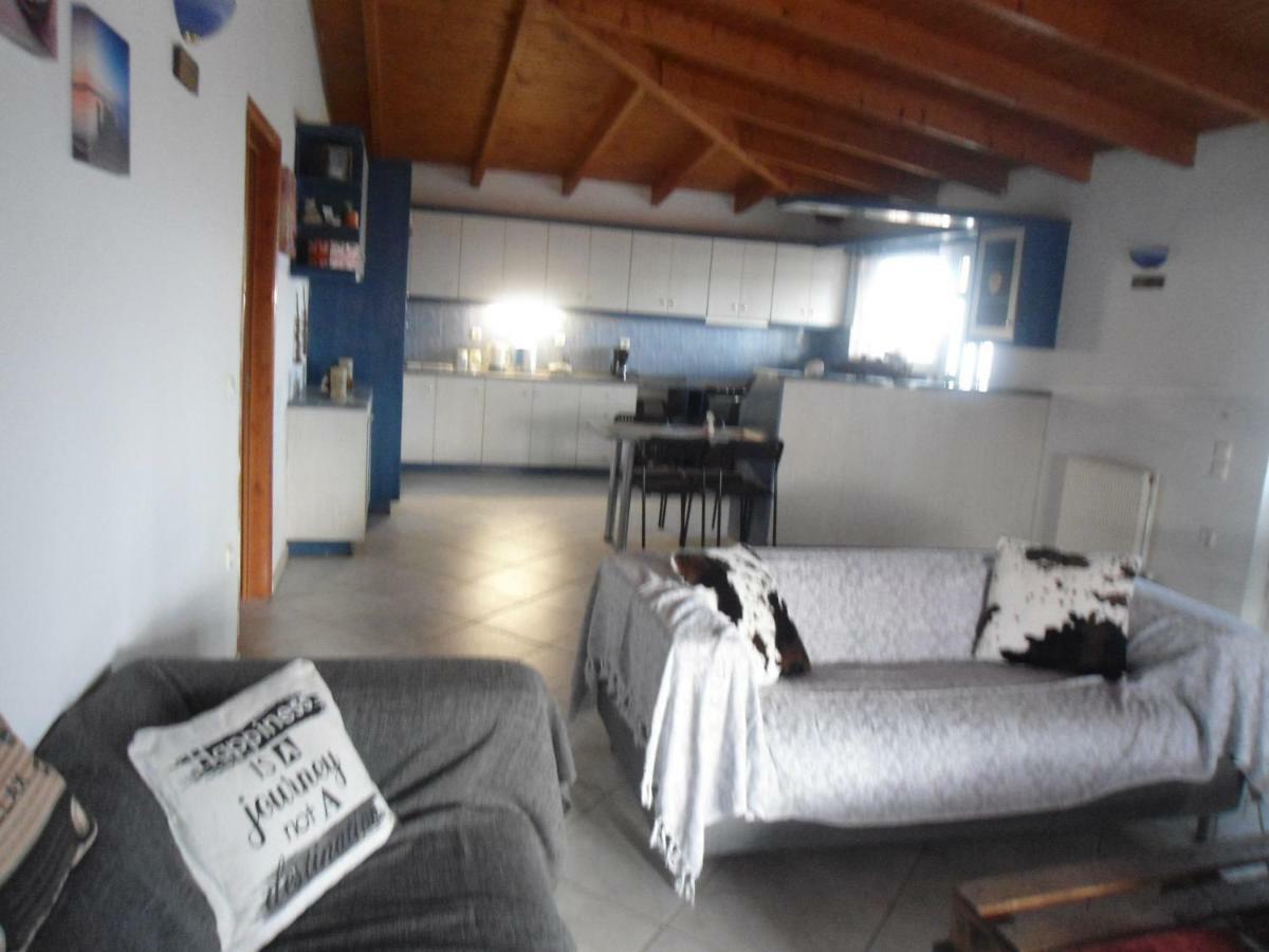 Sunny Apartment 15 Min From Airport And Sea Артеміда Екстер'єр фото